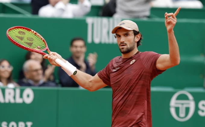 EPA/SEBASTIEN NOGIER